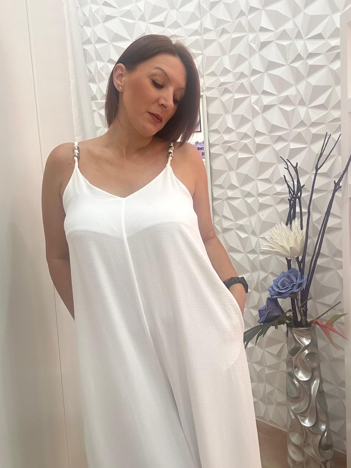 Mono blanco.