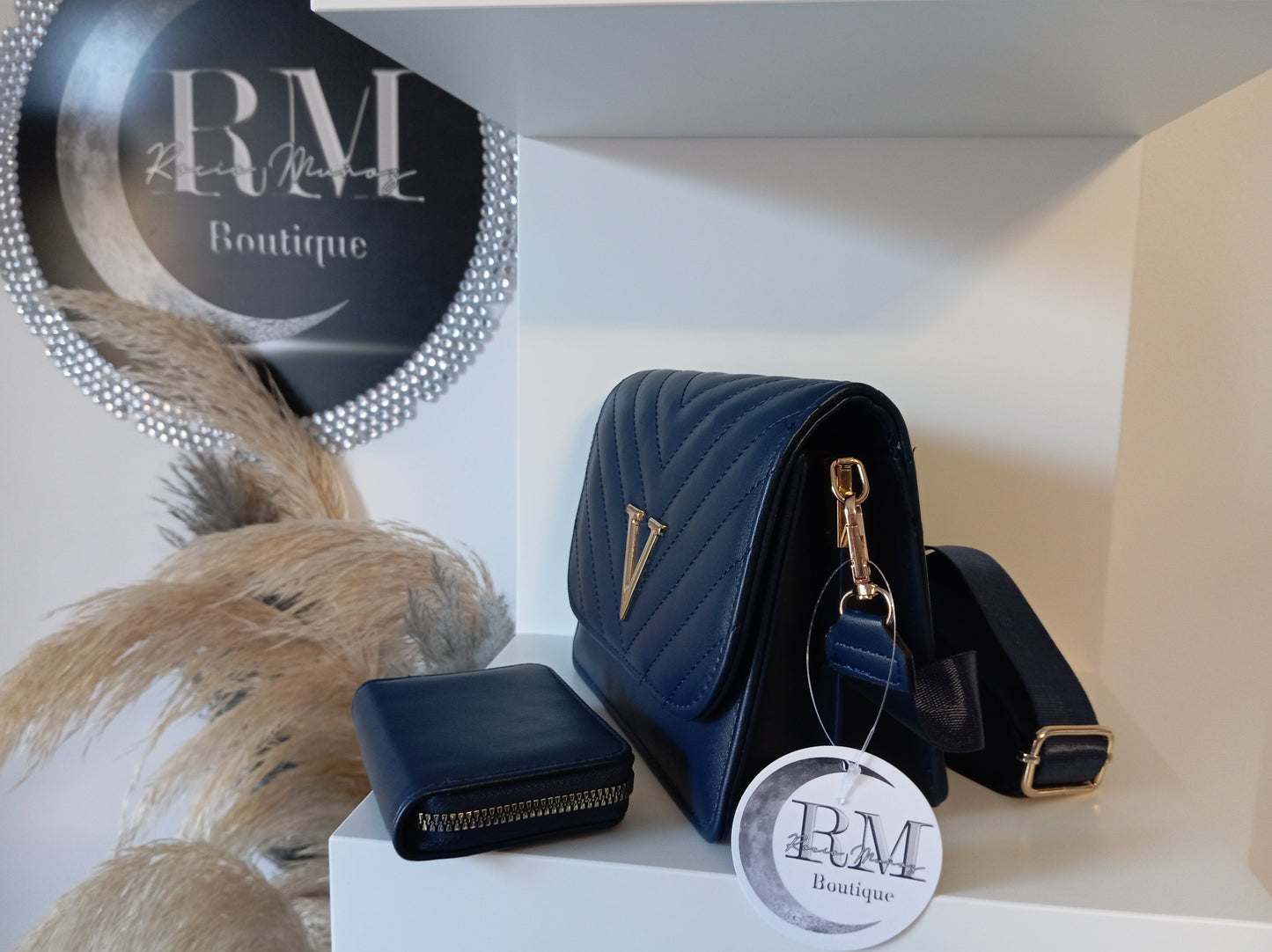 BOLSO DE MANO "V" - R.M. BOUTIQUE