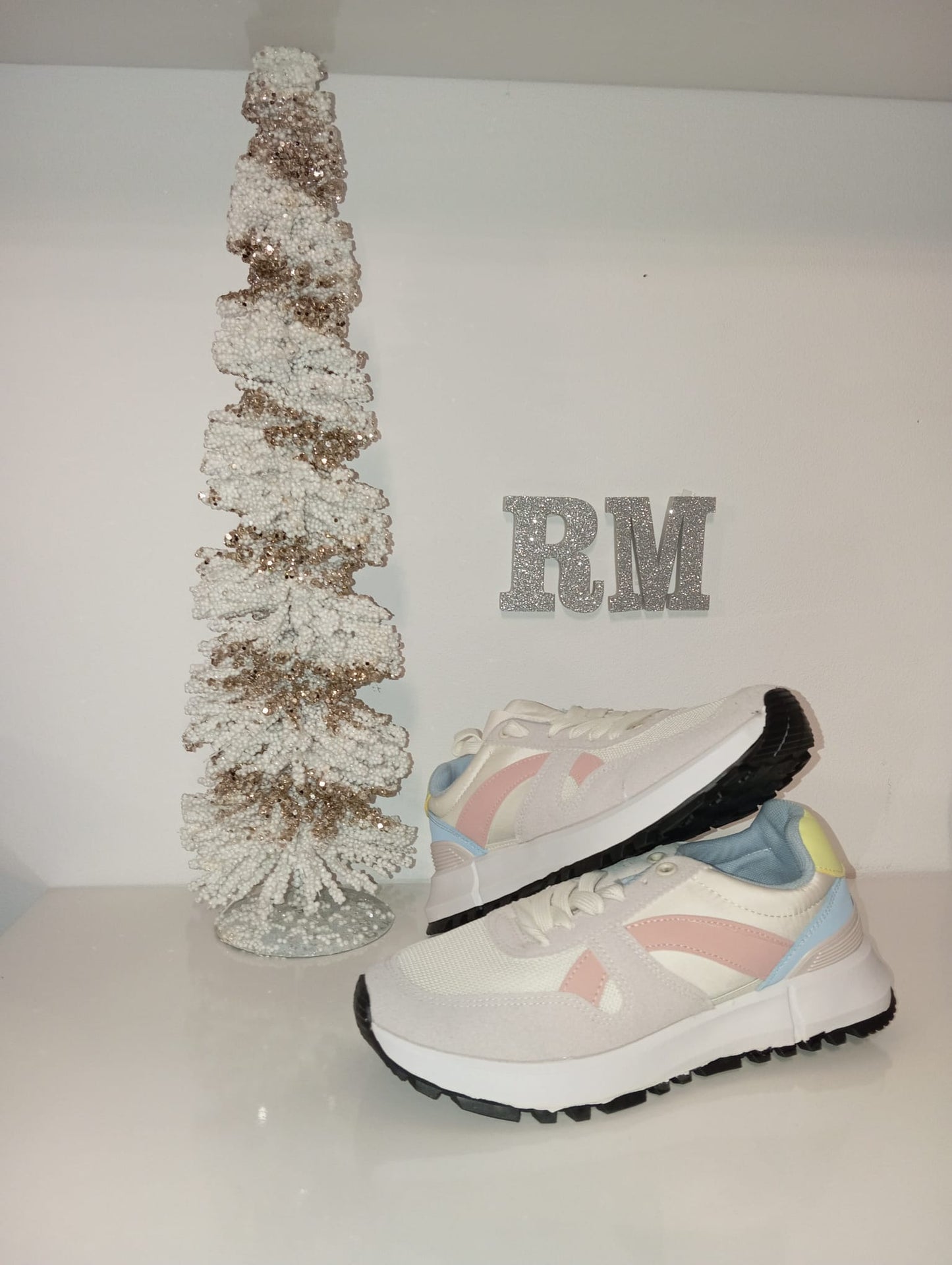 ZAPATILLA DE DEPORTE CASUAL R.M. BOUTIQUE 