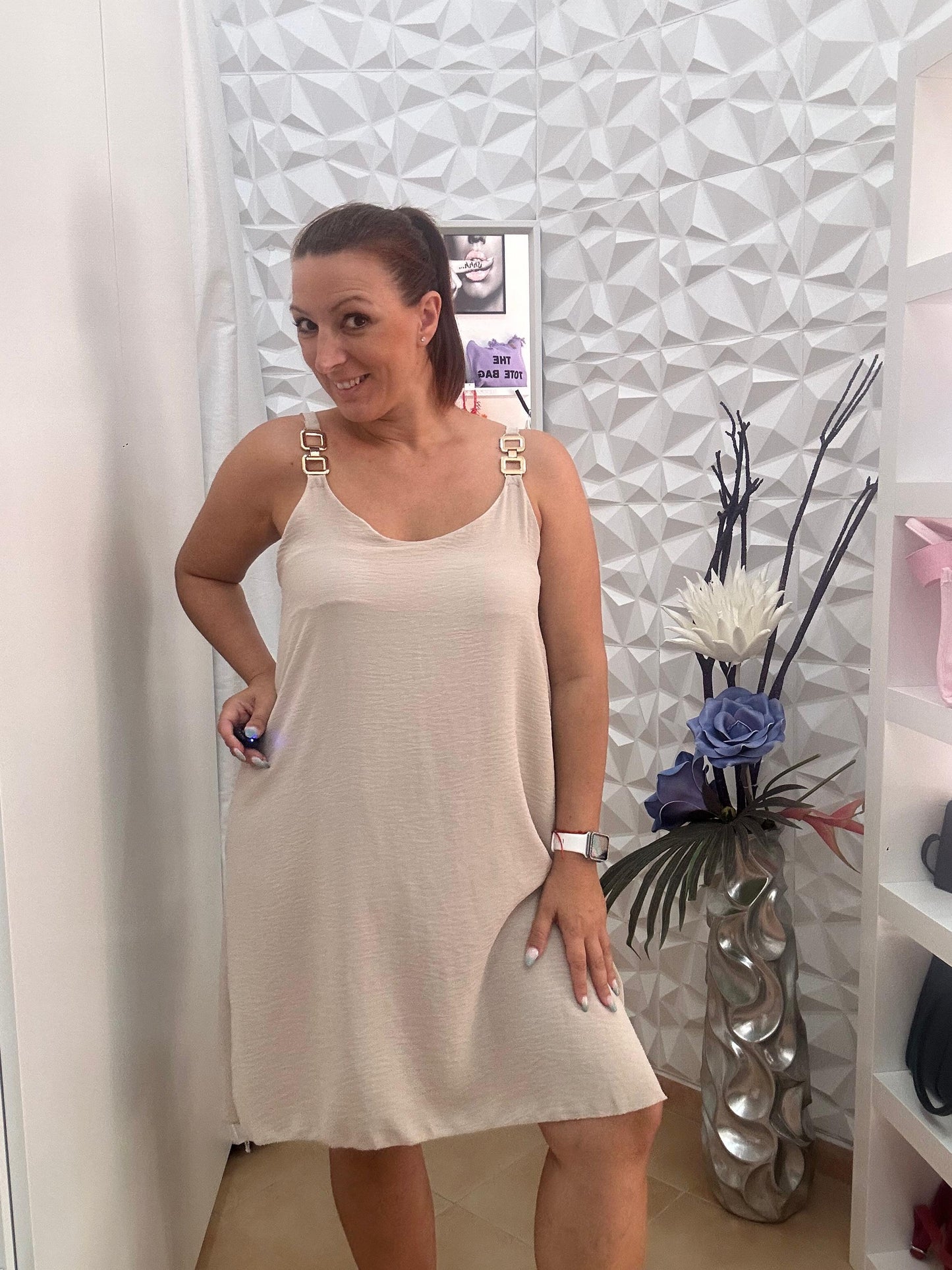 VESTIDO HEBILLA BEIGE