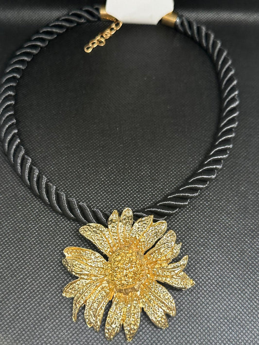 Collar flor