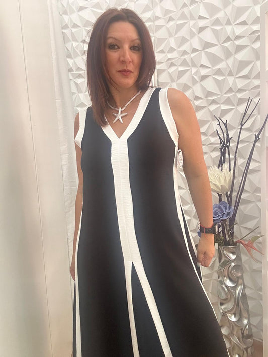 VESTIDO LARGO NEGRO.