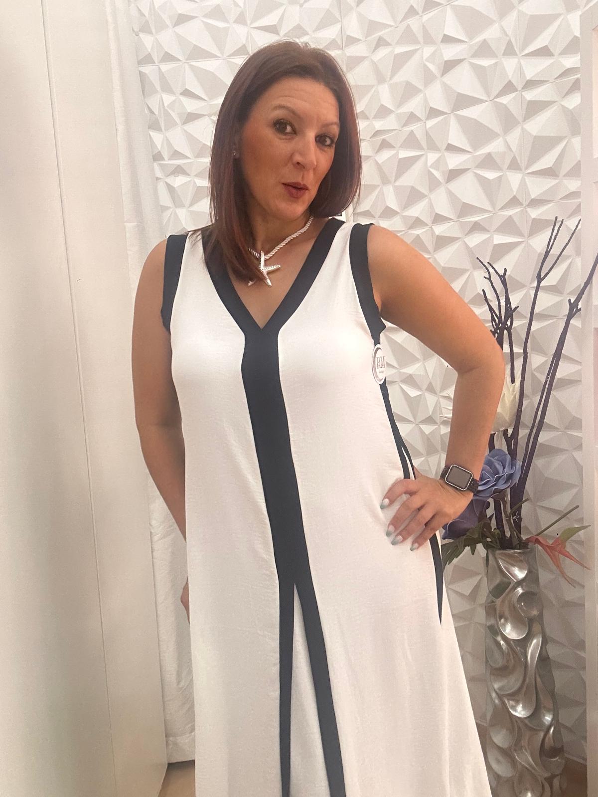 VESTIDO LARGO BLANCO.